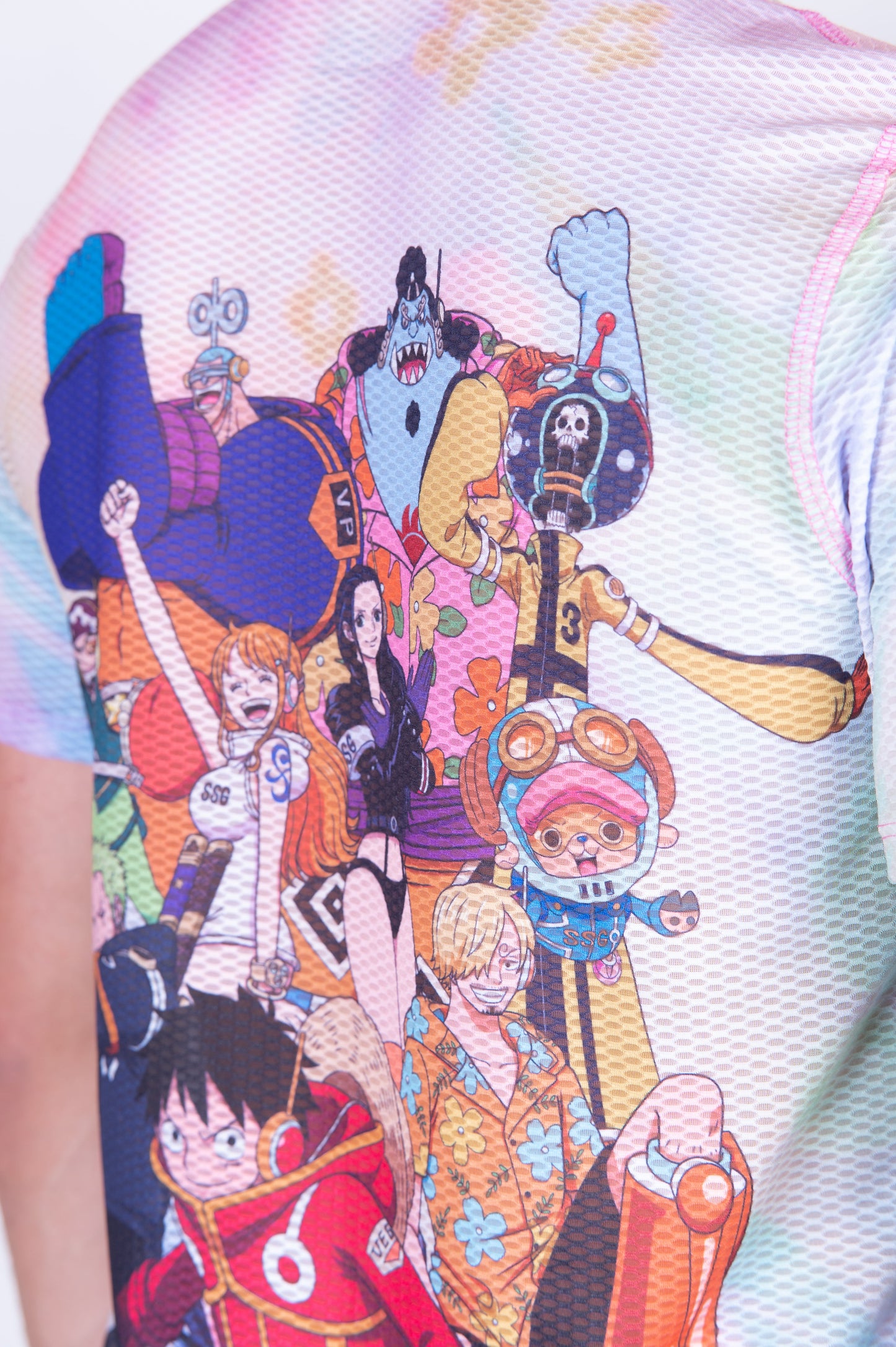 T-Shirt Homme manches courtes - One piece egghead luffy and the crew pink