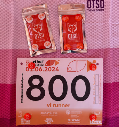 Bib number magnets