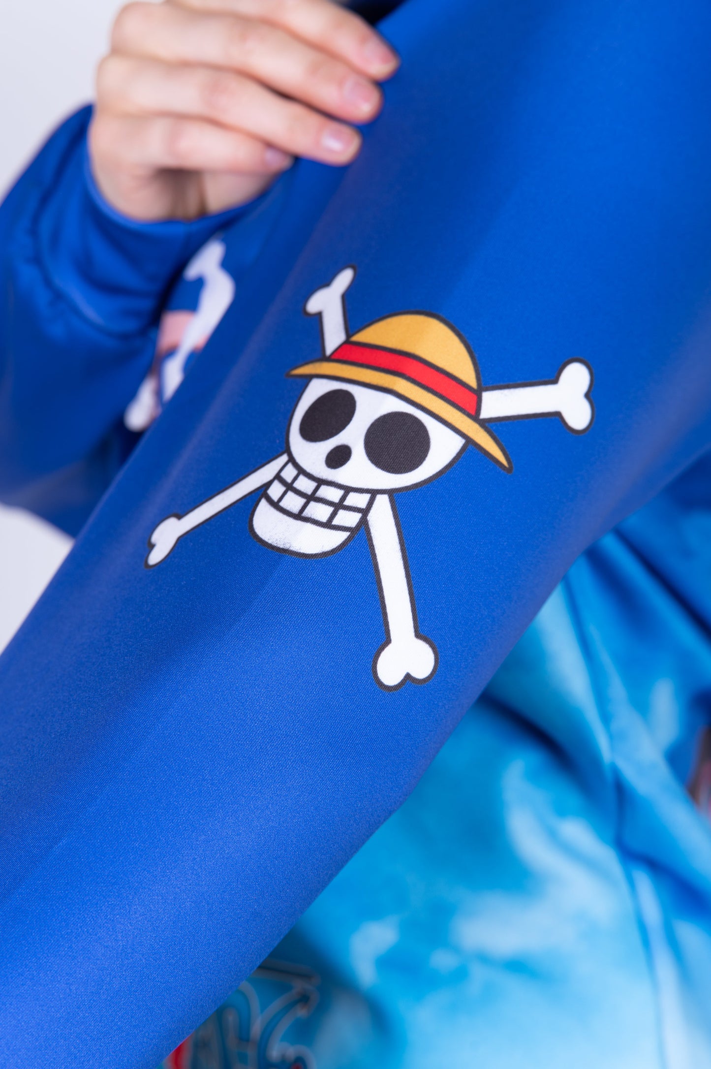 Kapuzenshirt - Einteiler Egghead Luffy und die Mannschaft Blau